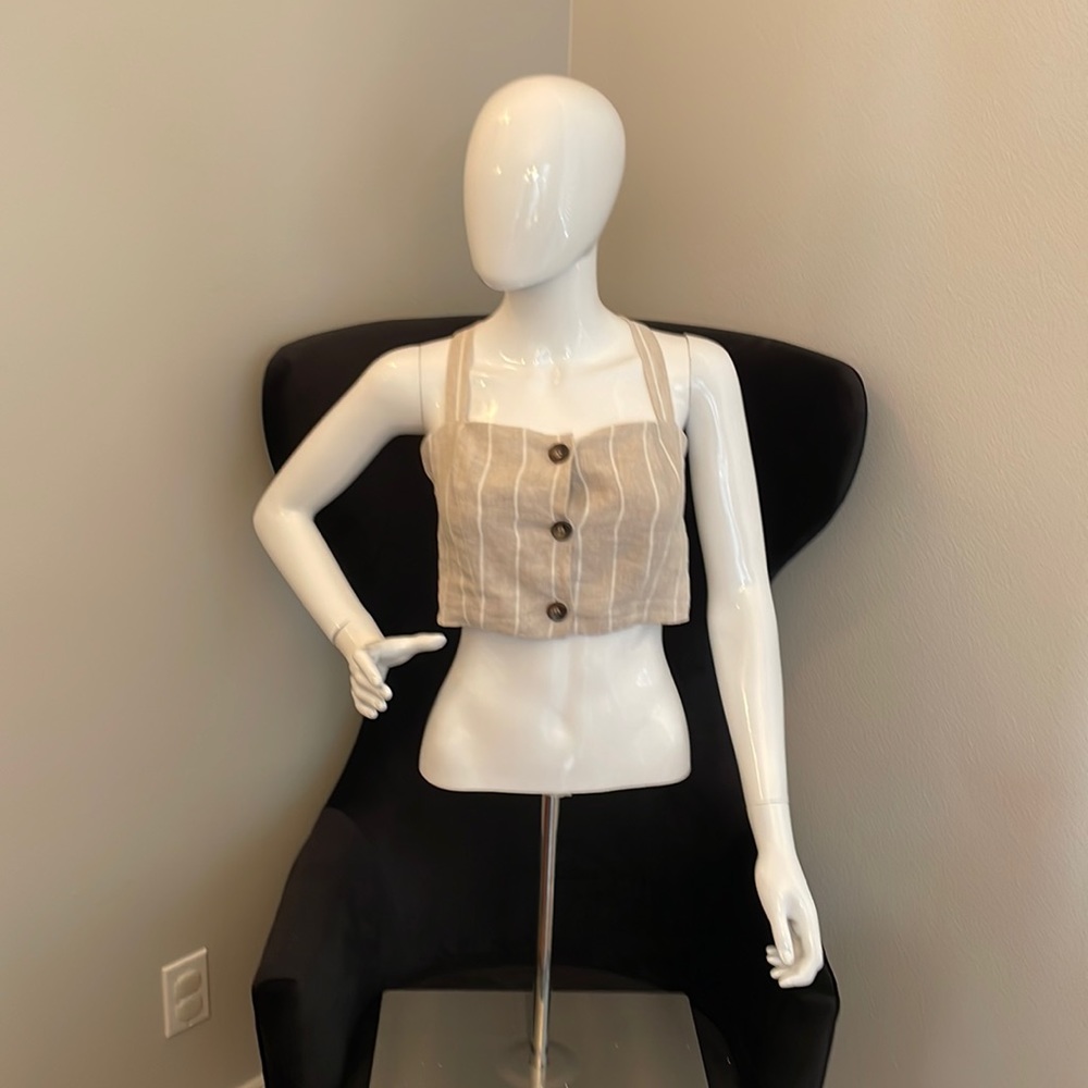 New linen crop button up top